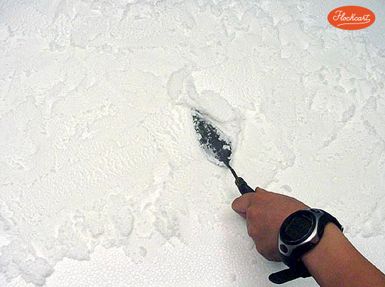 SnowFix si applica a spatola, direttamente su superfici in polistirolo espanso o in altri materiali. 
