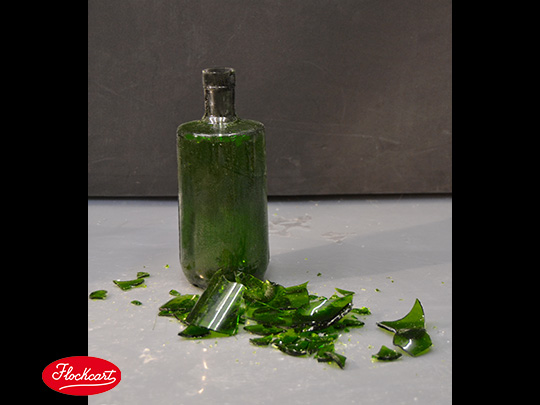 Bottiglia da liquore in Crash Glass da Stuntman, colori disponibili: Verde, Marrone, Trasparente 